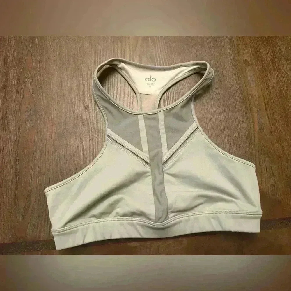 Alo sports bra size M